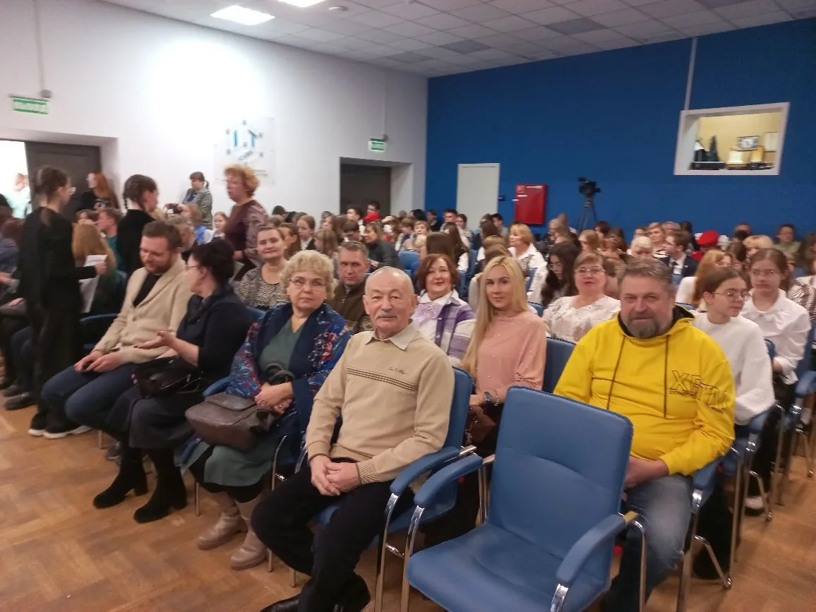 Фото Преподаватели и сотрудники СГУГиТ отмечены благодарственными письмами министра образования Новосибирской области 3 - Сиб.ФМ Фото Преподаватели и сотрудники СГУГиТ отмечены благодарственными письмами министра образования Новосибирской области 3